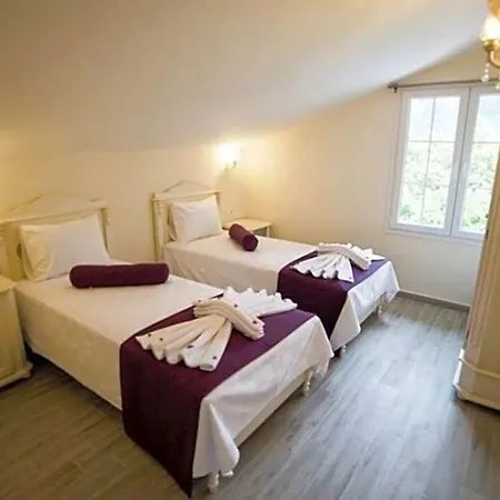 Villa Sleeps 24 Pool Air Con Wifi Marmaris